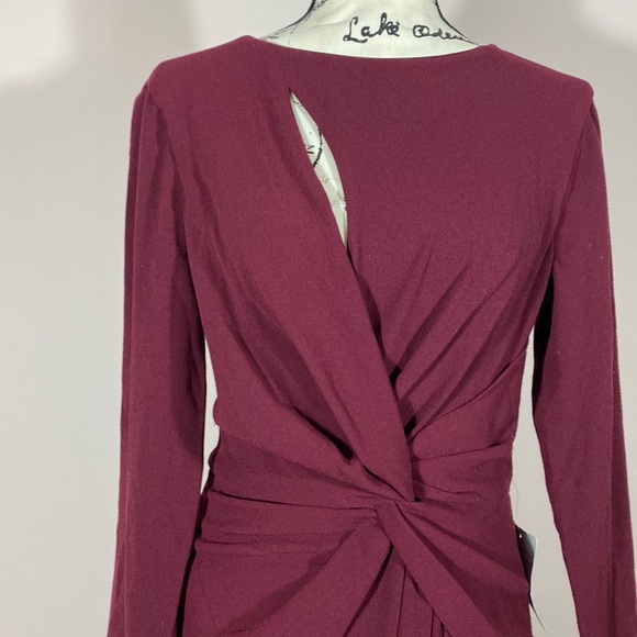 Dress The Population Naomi Twist Front Gown - Picture 4 of 9